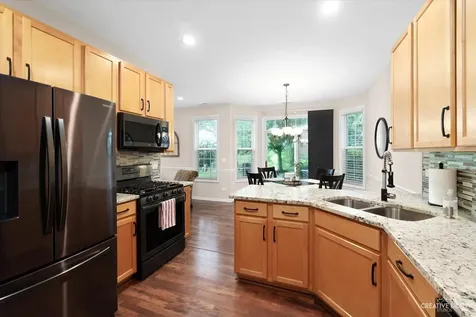 24254 Leski Lane Plainfield IL 60585
