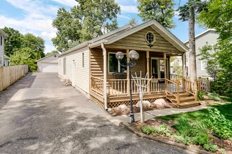 127 East 4th Avenue New Lenox IL 60451