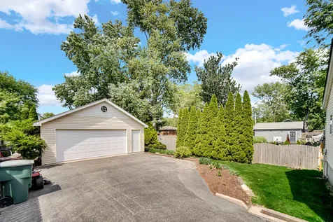 127 East 4th Avenue New Lenox IL 60451