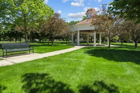 3633 Hyde Park Court Elgin IL 60124