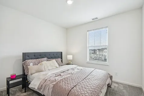 1077 Moraine Drive South Elgin IL 60177