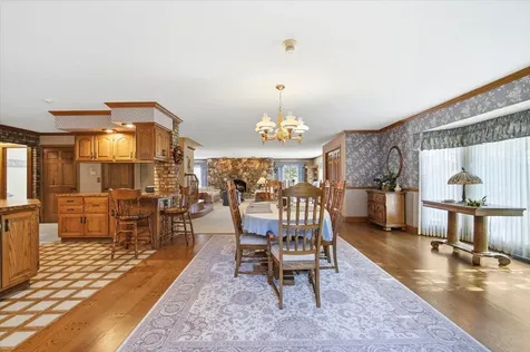2 Breckenridge Drive Bloomington IL 61701