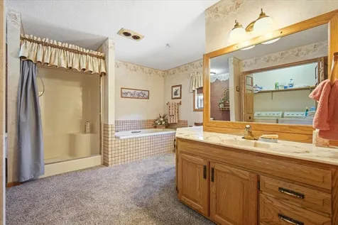 2 Breckenridge Drive Bloomington IL 61701