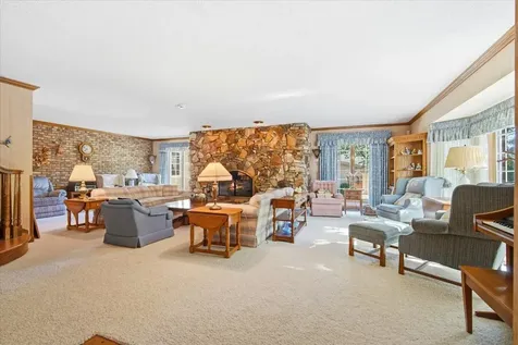 2 Breckenridge Drive Bloomington IL 61701
