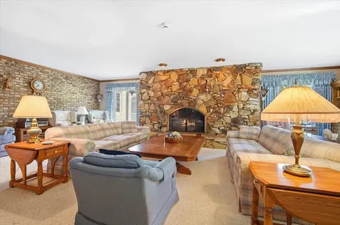 2 Breckenridge Drive Bloomington IL 61701
