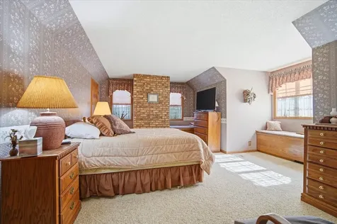 2 Breckenridge Drive Bloomington IL 61701