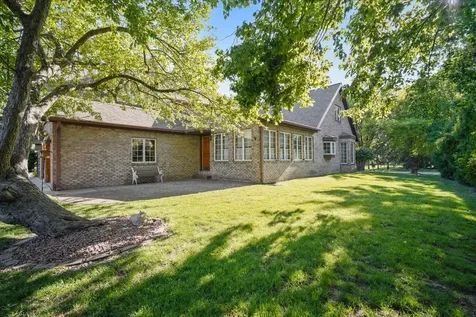 2 Breckenridge Drive Bloomington IL 61701
