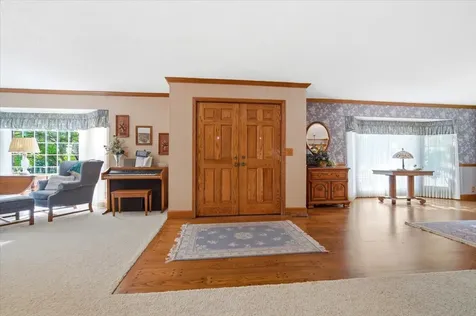 2 Breckenridge Drive Bloomington IL 61701