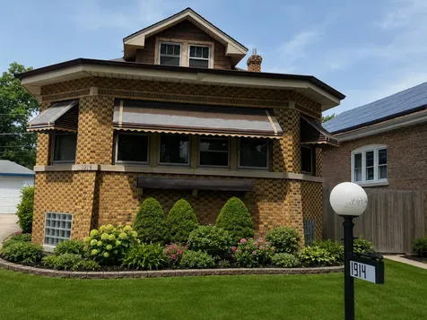 1914 South 19th Avenue Maywood IL 60153