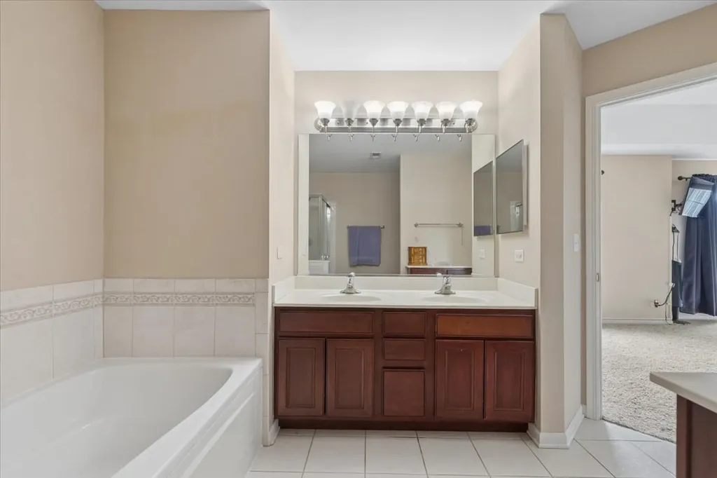 5721 Wildspring Drive Lake In The Hills IL 60156