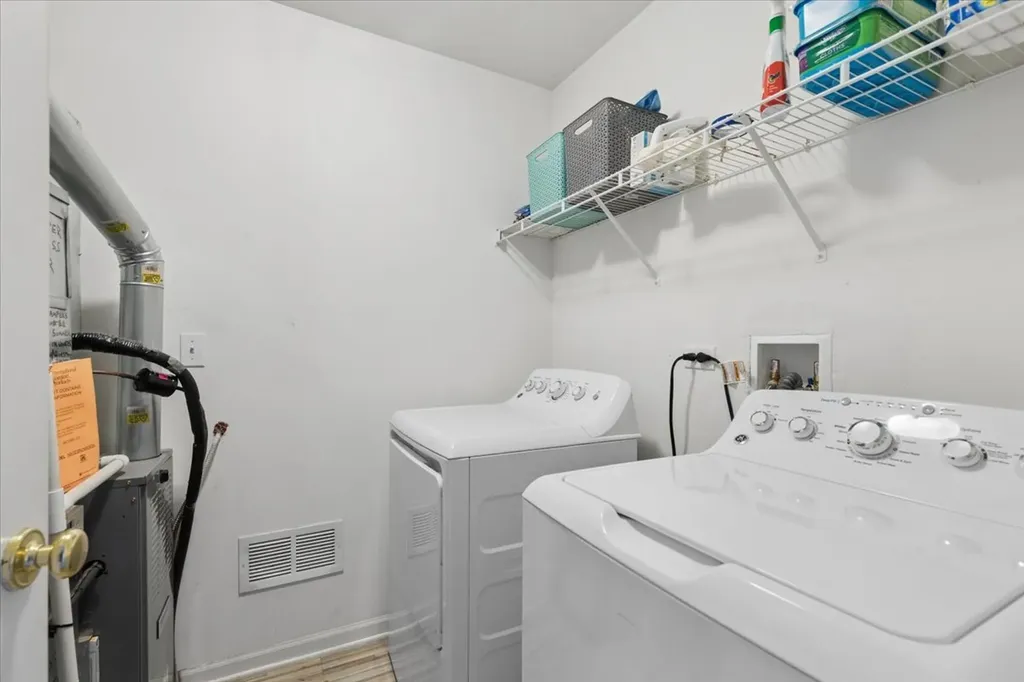 5721 Wildspring Drive Lake In The Hills IL 60156