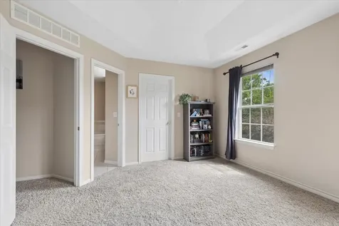 5721 Wildspring Drive Lake In The Hills IL 60156
