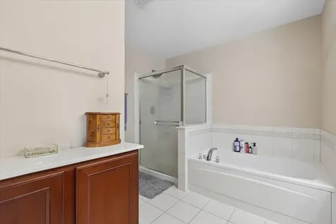 5721 Wildspring Drive Lake In The Hills IL 60156