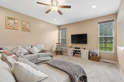 5721 Wildspring Drive Lake In The Hills IL 60156