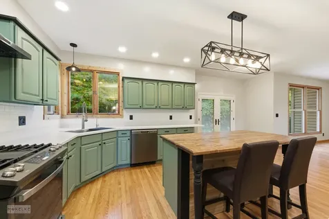 97 Crooked Creek Drive Yorkville IL 60560