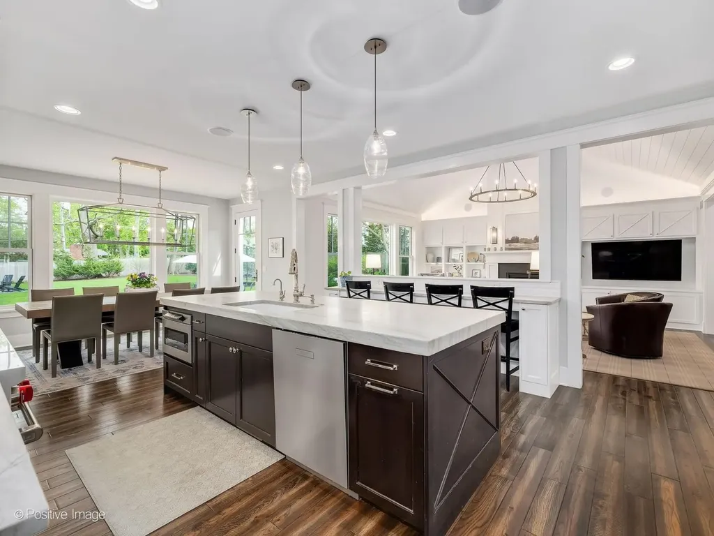 1303 North Cross Street Wheaton IL 60187