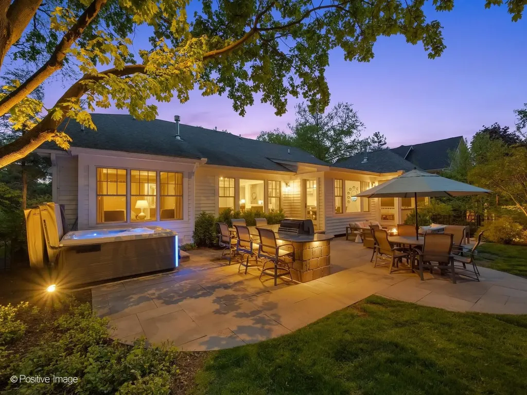 1303 North Cross Street Wheaton IL 60187