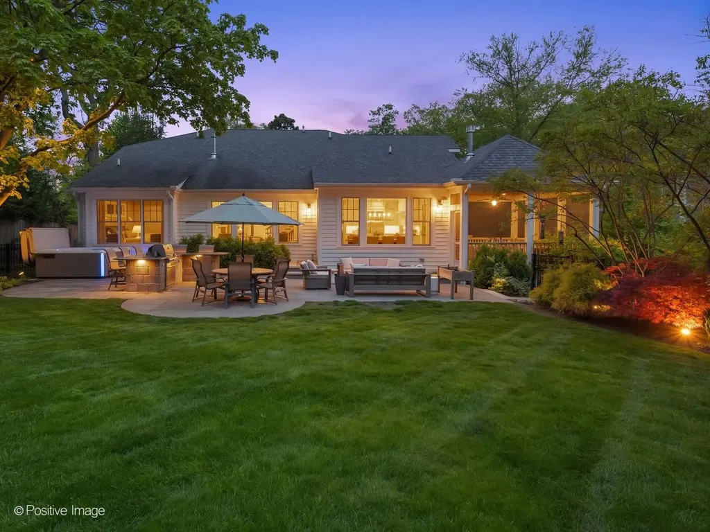1303 North Cross Street Wheaton IL 60187
