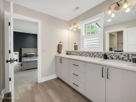 1303 North Cross Street Wheaton IL 60187