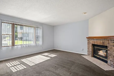 1844 Kerrybrook Court Sycamore IL 60178