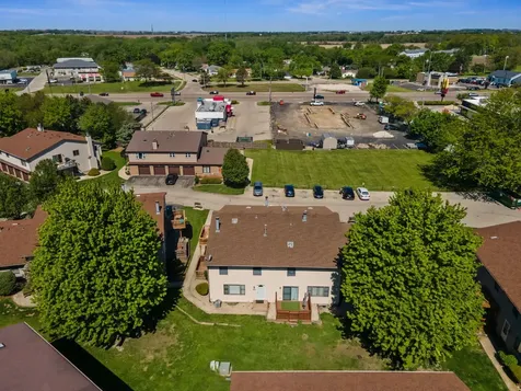 1844 Kerrybrook Court Sycamore IL 60178