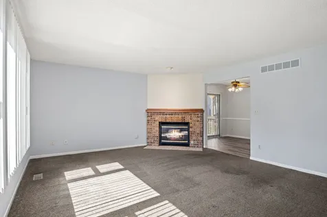 1844 Kerrybrook Court Sycamore IL 60178