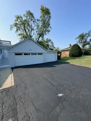 33 East Walnut Avenue Des Plaines IL 60016