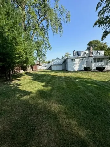 33 East Walnut Avenue Des Plaines IL 60016
