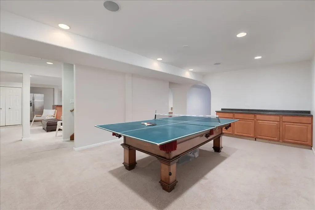 3332 Farmgate Drive Naperville IL 60564