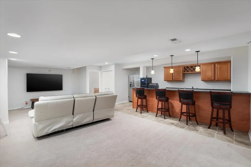 3332 Farmgate Drive Naperville IL 60564
