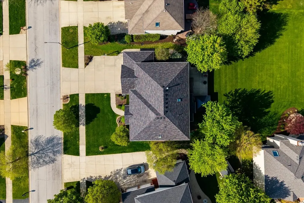 3332 Farmgate Drive Naperville IL 60564