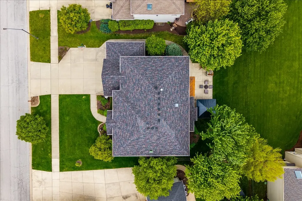 3332 Farmgate Drive Naperville IL 60564