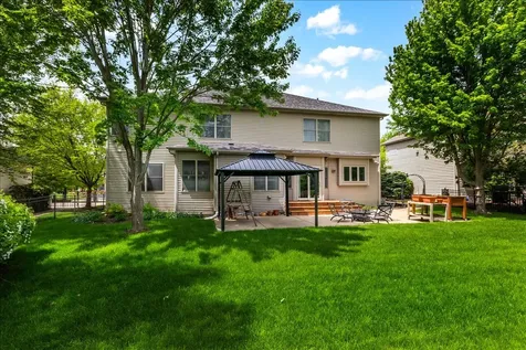 3332 Farmgate Drive Naperville IL 60564