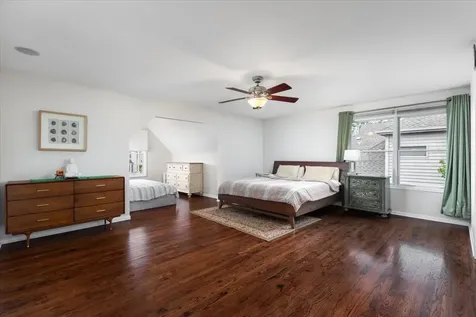 3332 Farmgate Drive Naperville IL 60564