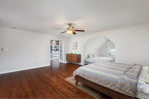 3332 Farmgate Drive Naperville IL 60564