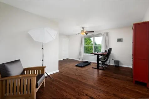 3332 Farmgate Drive Naperville IL 60564