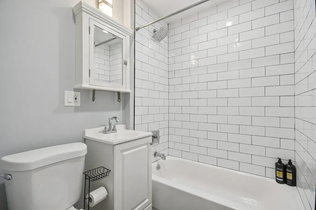 2430 North Normandy Avenue Chicago IL 60707