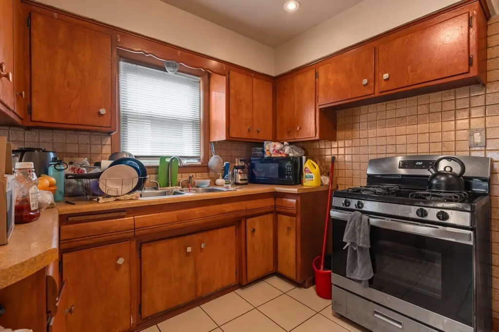 7307 South Damen Avenue Chicago IL 60636