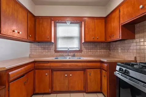 7307 South Damen Avenue Chicago IL 60636