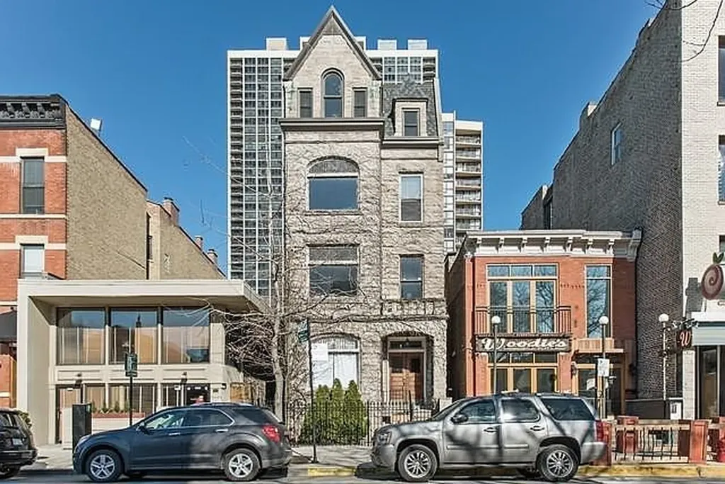 1539 North Wells Street Chicago IL 60610