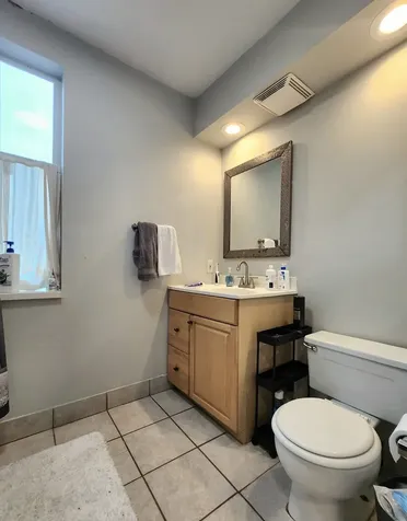 1539 North Wells Street Chicago IL 60610