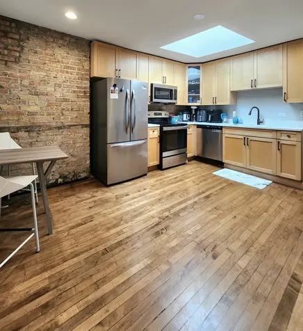 1539 North Wells Street Chicago IL 60610