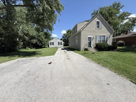 19 West 36th Place Steger IL 60475