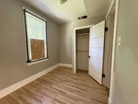19 West 36th Place Steger IL 60475