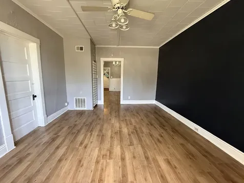 19 West 36th Place Steger IL 60475