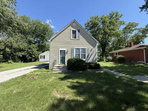 19 West 36th Place Steger IL 60475
