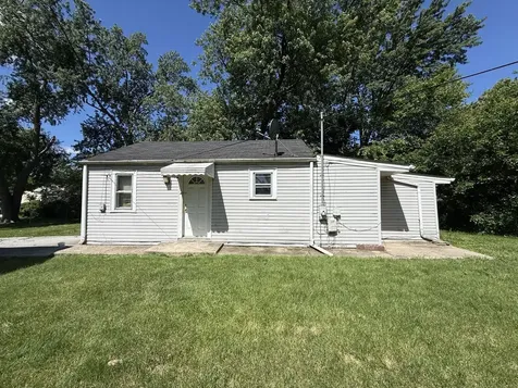 19 West 36th Place Steger IL 60475