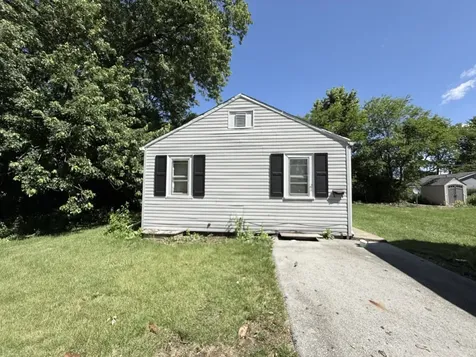 19 West 36th Place Steger IL 60475