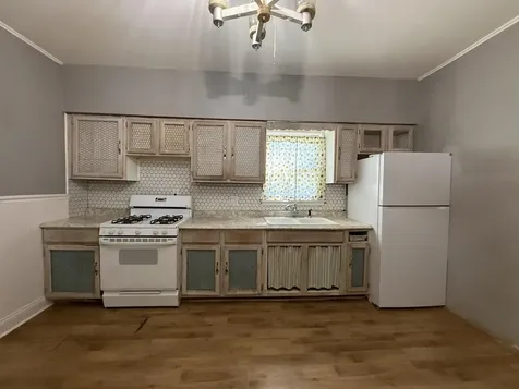 19 West 36th Place Steger IL 60475