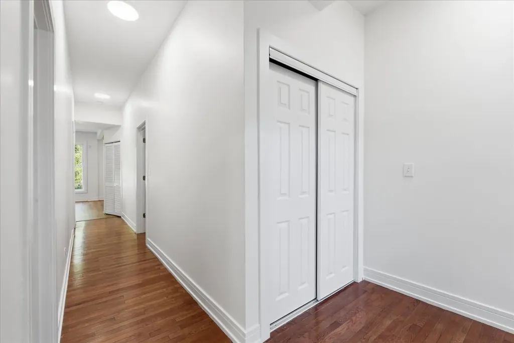 6506 South Saint Lawrence Avenue Chicago IL 60637